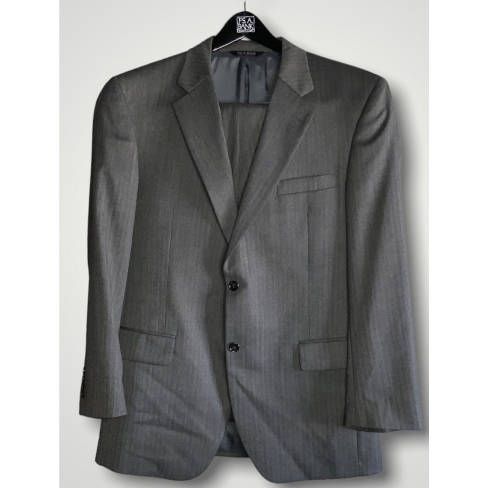 Jos A Bank Gray Herringbone Career Dress Suit 2 Button 44R Blazer & 34” Pants